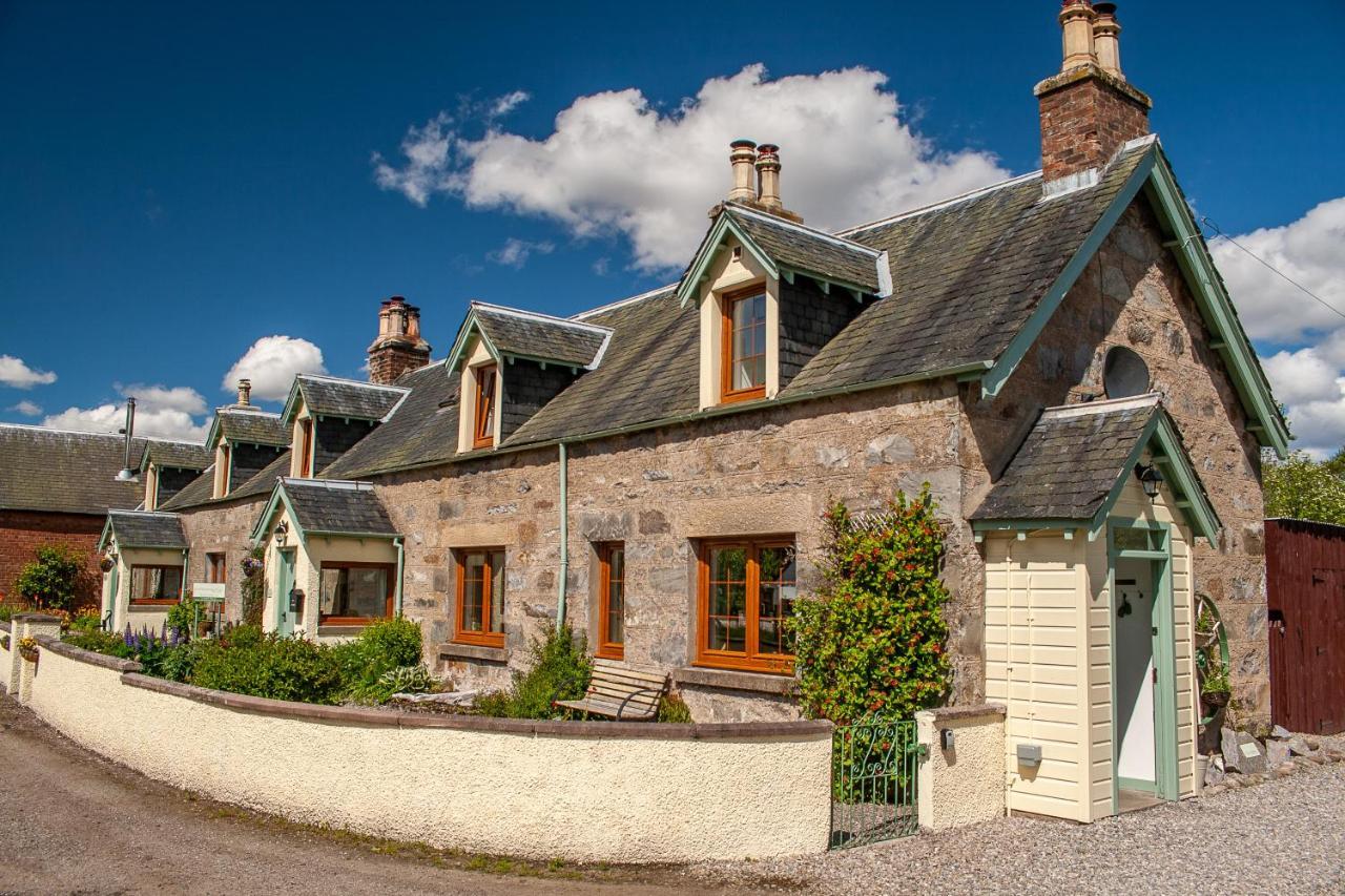 Rosemount Bothy - Highland Cottage Garve Buitenkant foto